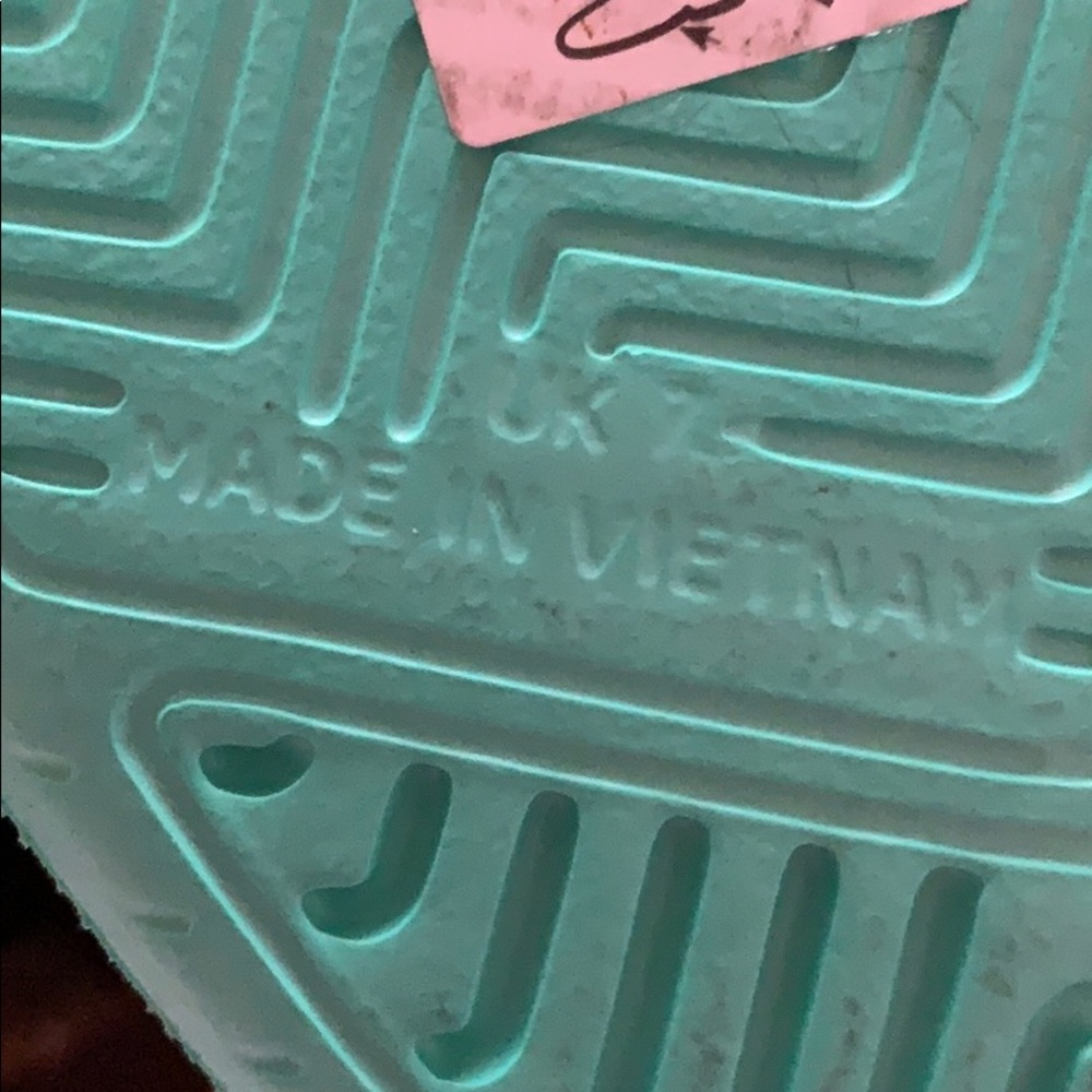 Puma slides